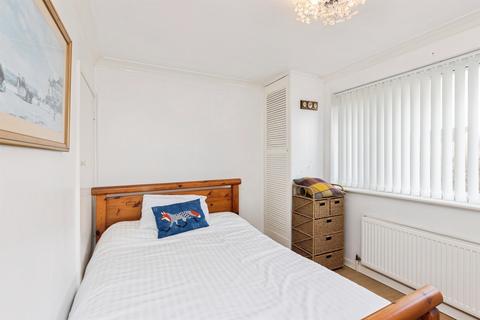2 bedroom terraced house for sale, Thompson Drive, Wrenthorpe, Wakefield
