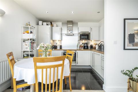 2 bedroom flat to rent, Elektron Tower, 12 Blackwall Way, London, E14