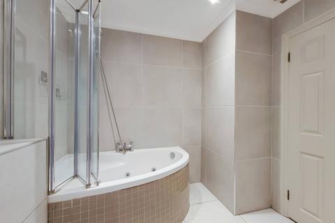2 bedroom flat to rent, Queens Gate Terrace, South Kensington, London, SW7