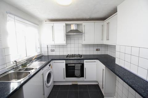 2 bedroom terraced house to rent, Beeleigh West, SS14