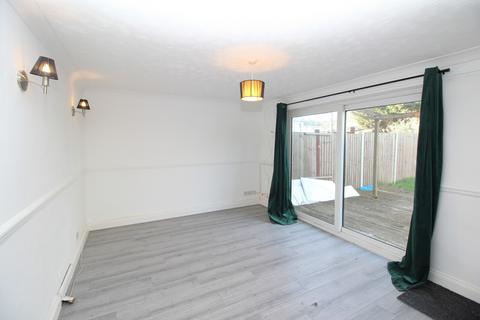 2 bedroom terraced house to rent, Beeleigh West, SS14