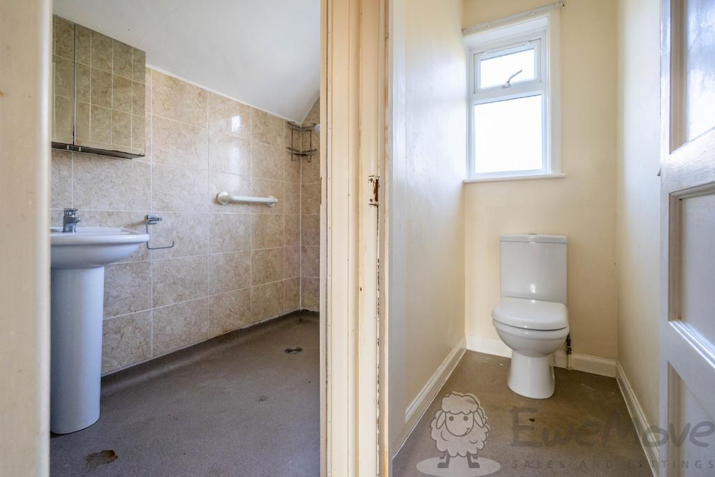 Wet Room and Toilet