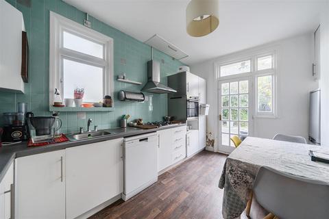 4 bedroom semi-detached house for sale, Norbiton Avenue, Kingston upon Thames KT1