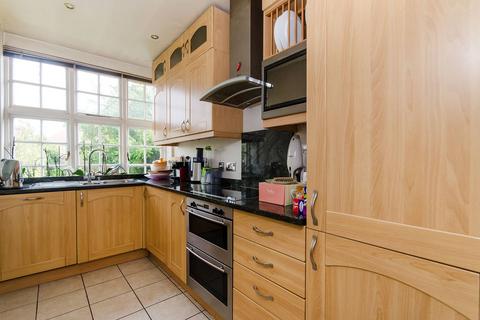 undefined, Fowlers Walk, Ealing, London, W5