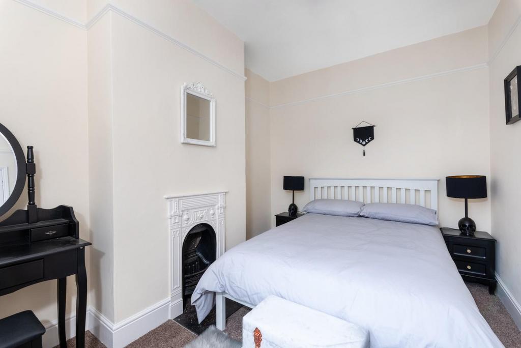 6 Frankley Terrace Bath, BA1 6 DP-14.jpg