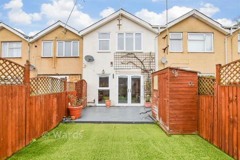 3 bedroom terraced house for sale, Mansfield Walk, Maidstone, Kent
