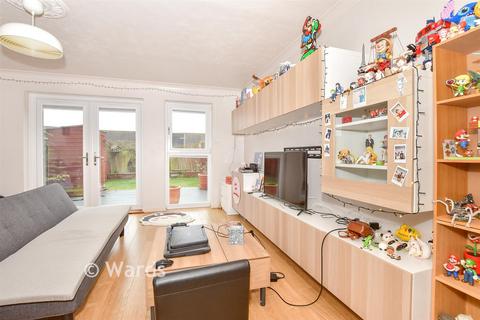 3 bedroom terraced house for sale, Mansfield Walk, Maidstone, Kent