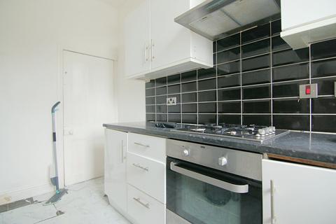 2 bedroom terraced house for sale, Oxford Road, Bradford, BD2