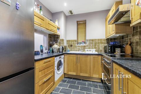 2 bedroom flat to rent, Fife Road, Kingston upon Thames, KT1