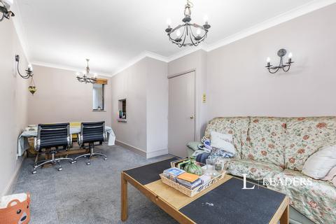 2 bedroom flat to rent, Fife Road, Kingston upon Thames, KT1