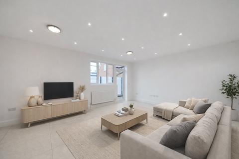 undefined, Bathurst Walk, Iver, Buckinghamshire