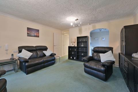 2 bedroom flat for sale, Meadowcroft, High Street, Bushey, WD23