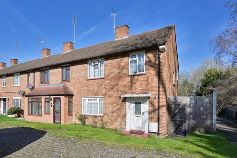 3 bedroom end of terrace house for sale, Ellement Close, Pinner, HA5
