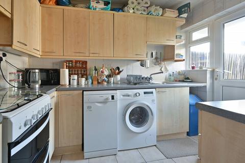 3 bedroom end of terrace house for sale, Ellement Close, Pinner, HA5