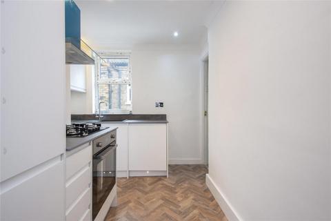 3 bedroom flat to rent, Higham Hill Road, London