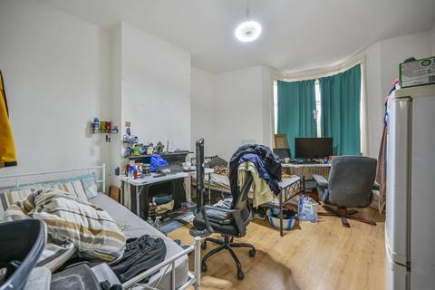 3 bedroom terraced house for sale, Seven Sisters Road, London, N15, Tottenham, London, N15