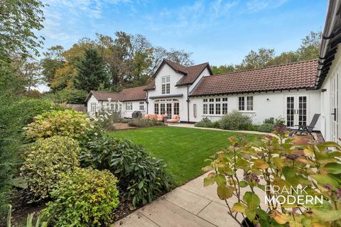 undefined, Oundle Road, Orton Longueville, PE2