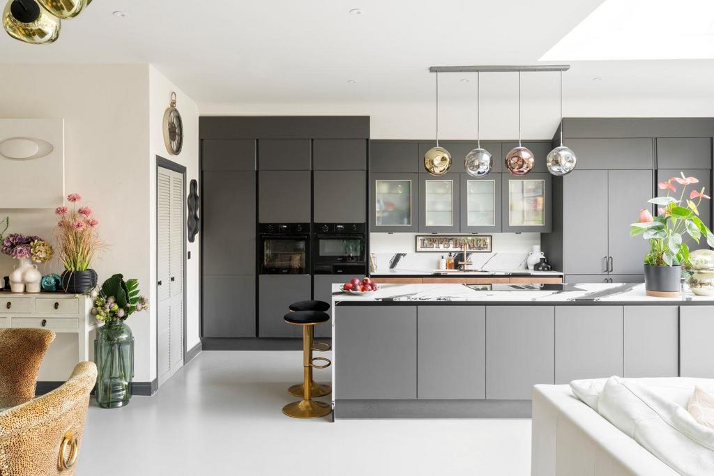 Eastbourne Road, W4 - FOR SALE