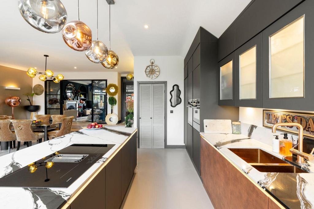 Eastbourne Road, W4 - FOR SALE