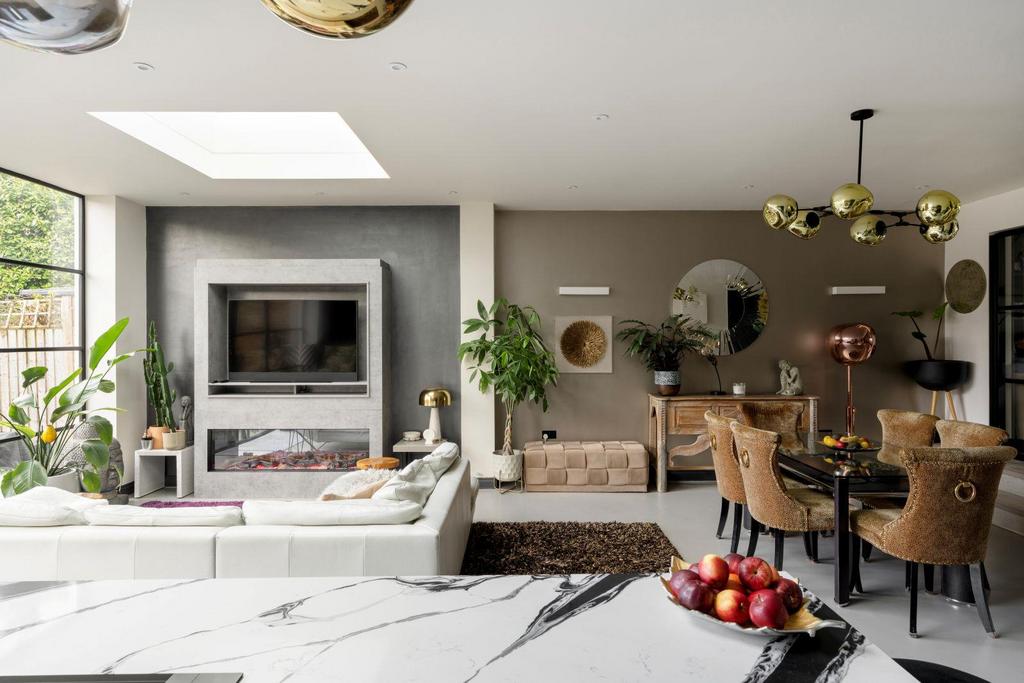 Eastbourne Road, W4 - FOR SALE