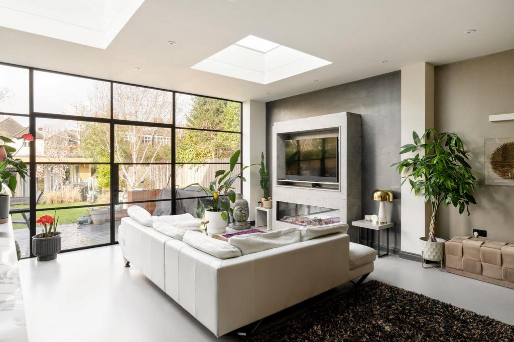 Eastbourne Road, W4 - FOR SALE