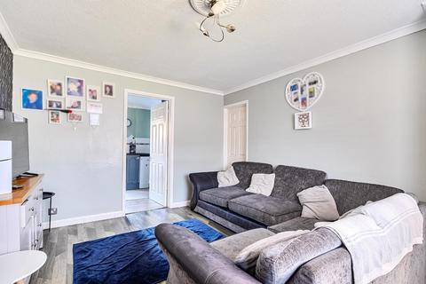 2 bedroom terraced house for sale, Clandon Road, Chatham