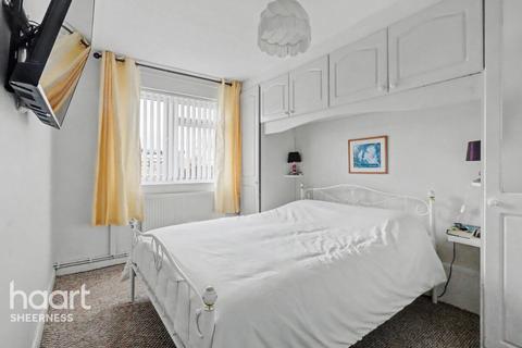 3 bedroom bungalow for sale, Summerville Avenue, Minster
