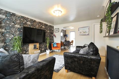 undefined, Pasture Drive, CASTLEFORD
