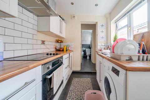 3 bedroom terraced house for sale, Stamford Street, Grantham, Lincolnshire, NG31