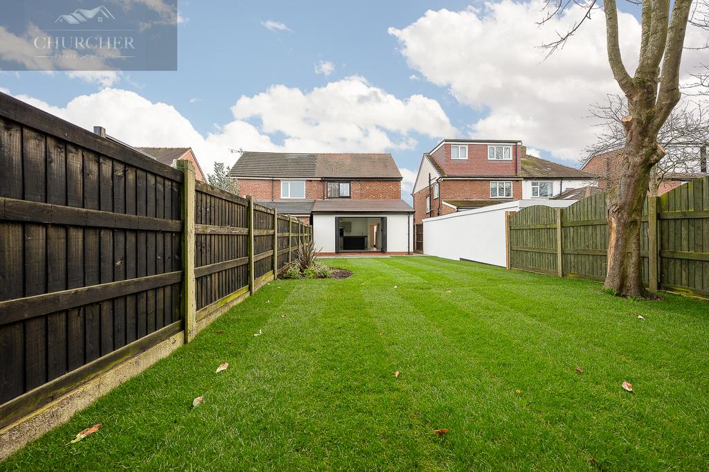 74yew Tree Road-23