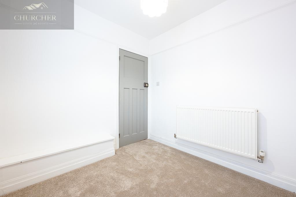 74yew Tree Road-2