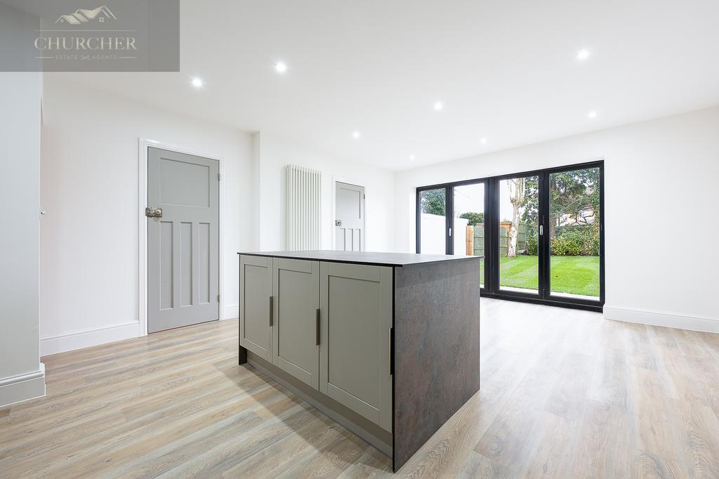 74yew Tree Road-18