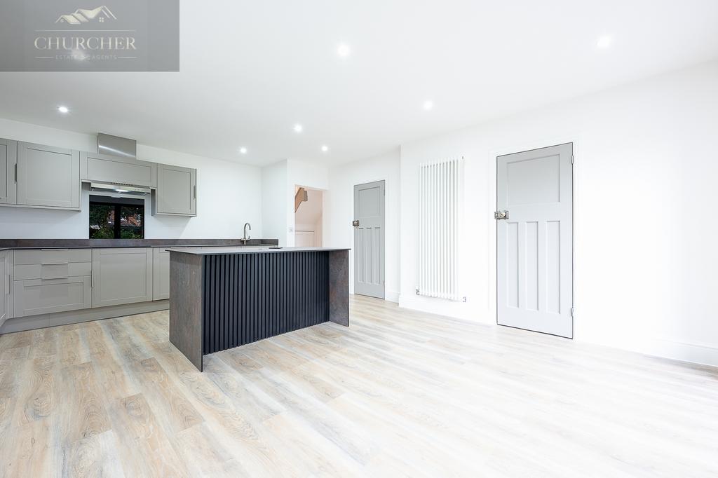 74yew Tree Road-15