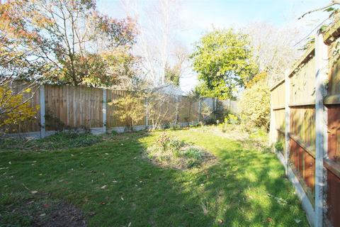 4 bedroom semi-detached house for sale, Graham Close, Billericay CM12