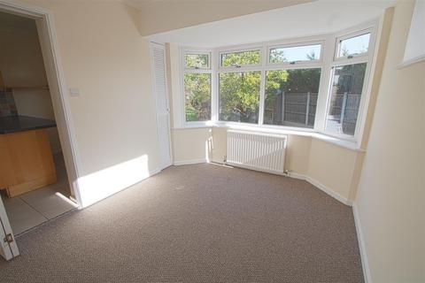 4 bedroom semi-detached house for sale, Graham Close, Billericay CM12