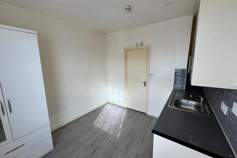 Studio to rent, Green Lanes, Self Contained Studio