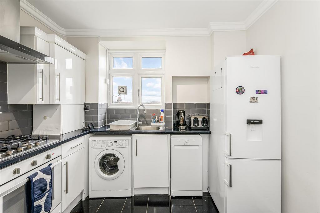 69 Avondale court-2.jpg