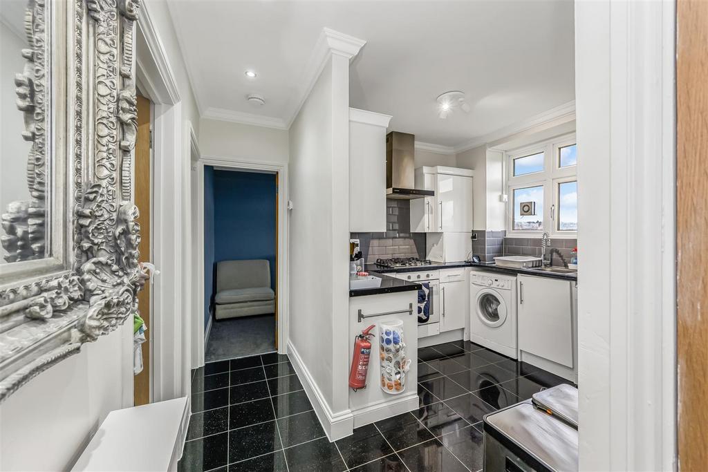 69 Avondale court-13.jpg