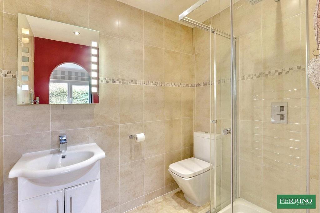 Bedroom 1 En-suite