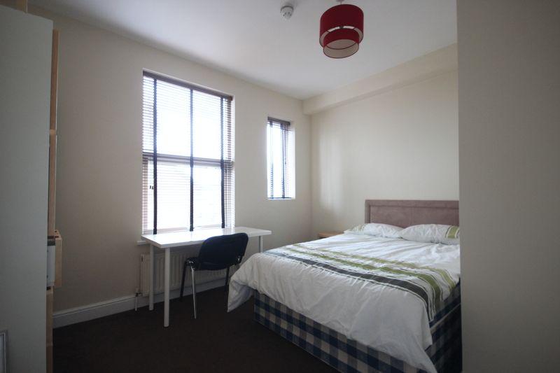 67 Royal Park Avenue2014(23).jpg