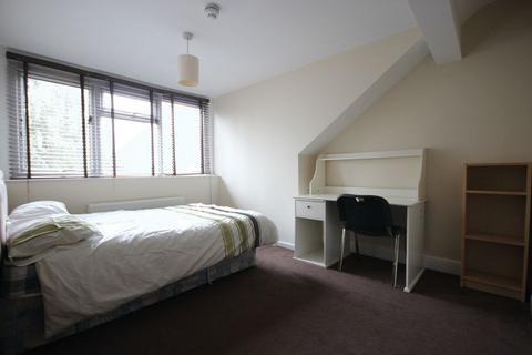 undefined, Royal Park Avenue, Hyde Park, Leeds, West Yorkshire