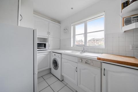 2 bedroom apartment to rent, Catherine Drive,  Richmond,  TW9