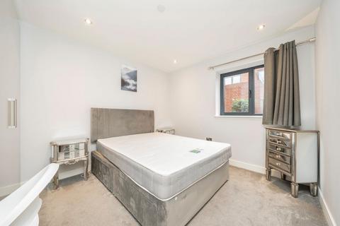 2 bedroom flat to rent, Elm Park, Stanmore HA7