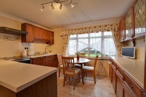 3 bedroom semi-detached house for sale, Wembley Avenue, Mayland