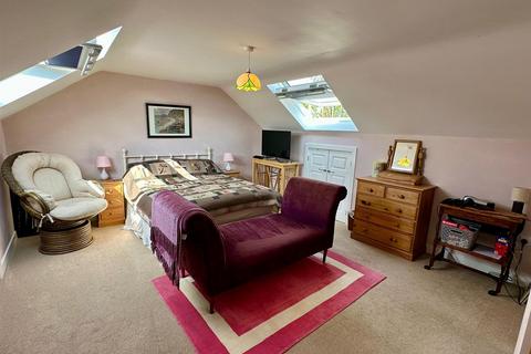 undefined, Gardiners Oak, Clehonger, Hereford
