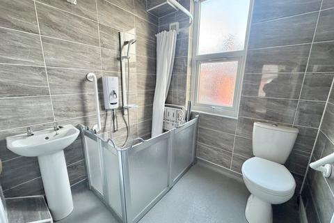 3 bedroom house to rent, Esher Road, Liverpool, L6