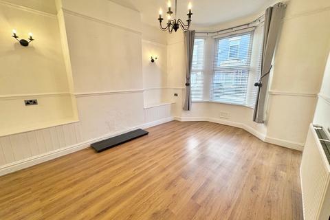 3 bedroom house to rent, Esher Road, Liverpool, L6