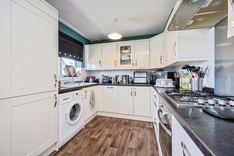 3 bedroom end of terrace house for sale, De Havilland Avenue, Shortstown, Bedford, Bedfordshire, MK42