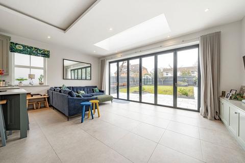 undefined, Oatlands Chase, Weybridge KT13