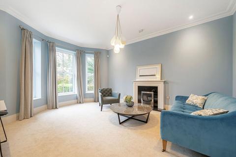 undefined, Oatlands Chase, Weybridge KT13